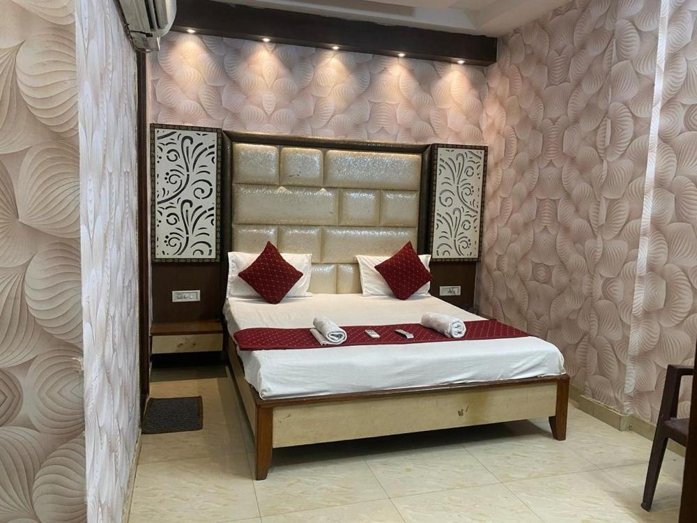 Room image 5
