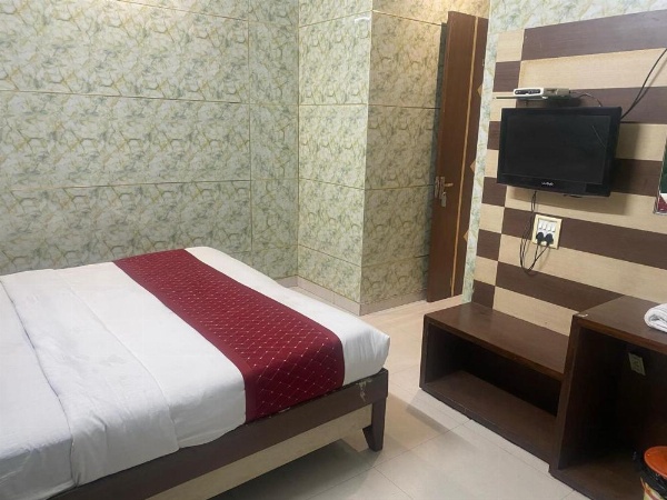 HOTEL ROBIN image 12